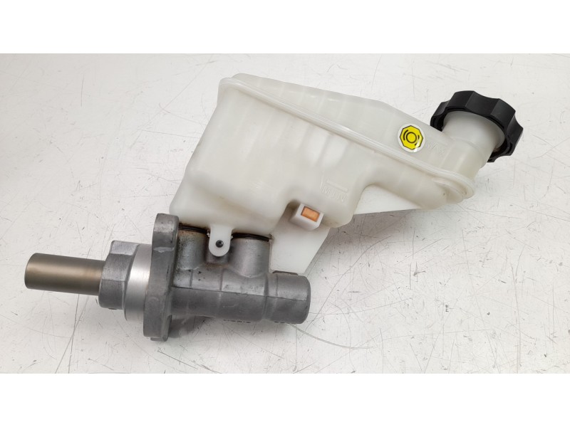 Recambio de bomba freno para hyundai i30 (gd) 1.4 cat referencia OEM IAM 58510A5200  