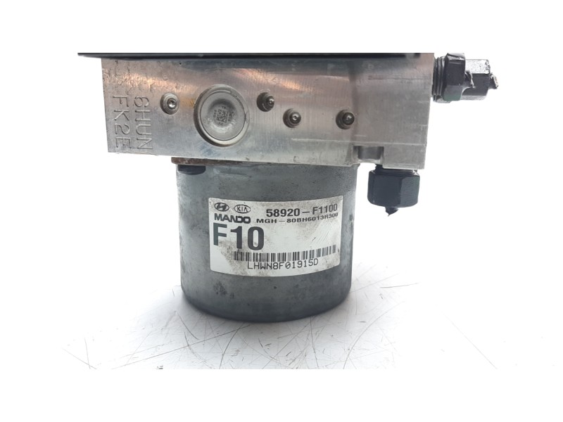 Recambio de abs para kia sportage 1.7 crdi cat referencia OEM IAM 58920F1110  