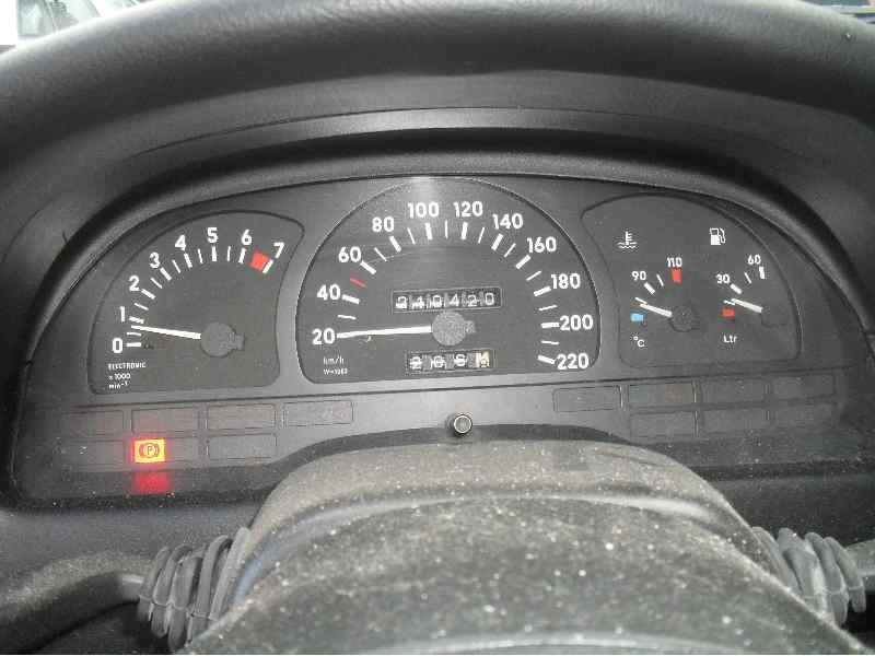opel vectra a del año 1988