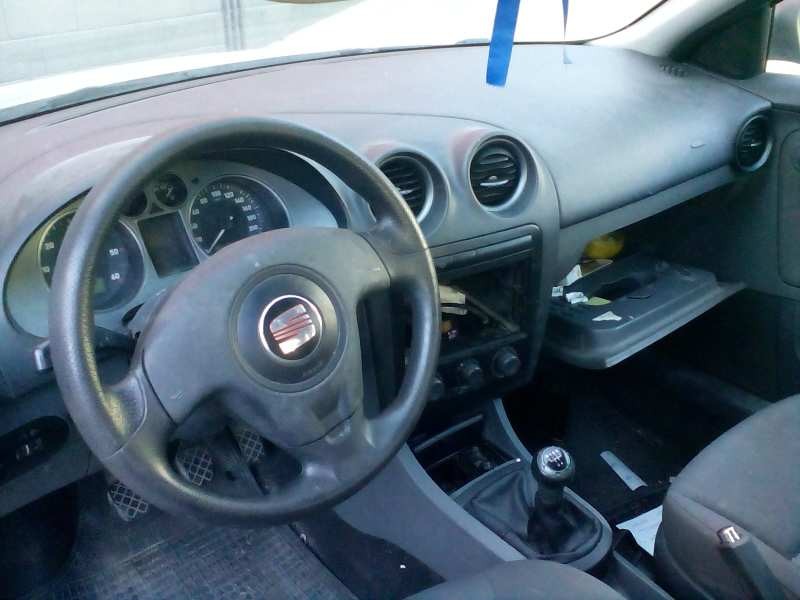 seat ibiza (6l1) del año 2006