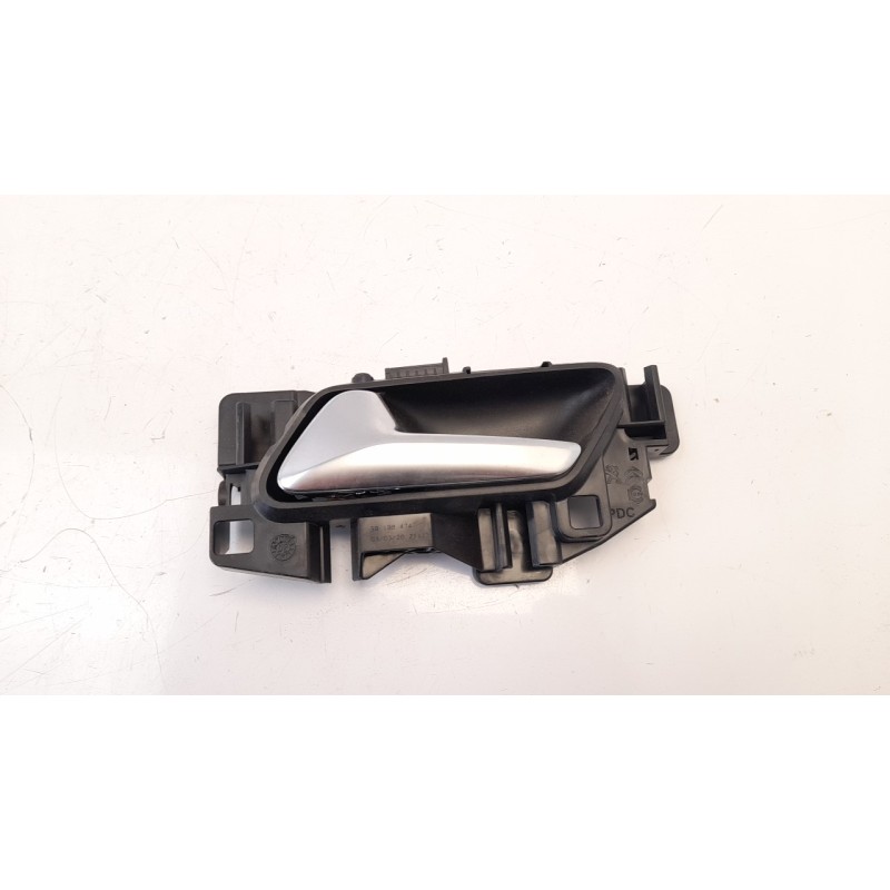 Recambio de maneta interior delantera izquierda para opel corsa f 1.2 referencia OEM IAM 39198474  