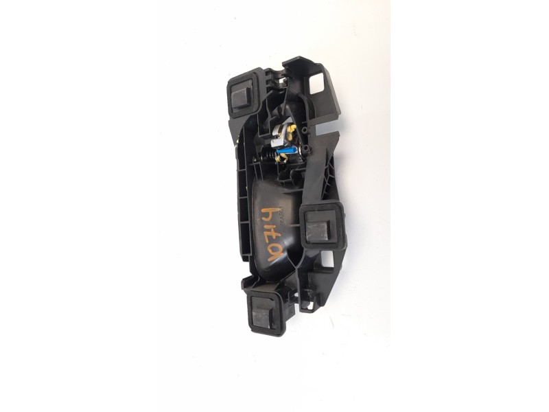 Recambio de maneta interior delantera izquierda para opel corsa f 1.2 referencia OEM IAM 39198474  