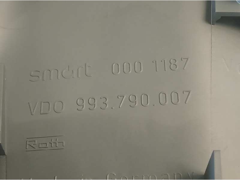 Recambio de molduras delanteras para smart coupe cdi pulse referencia OEM IAM 0001223V012 0001187V01 993790007