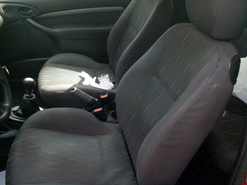 ford focus berlina (cak) del año 2003