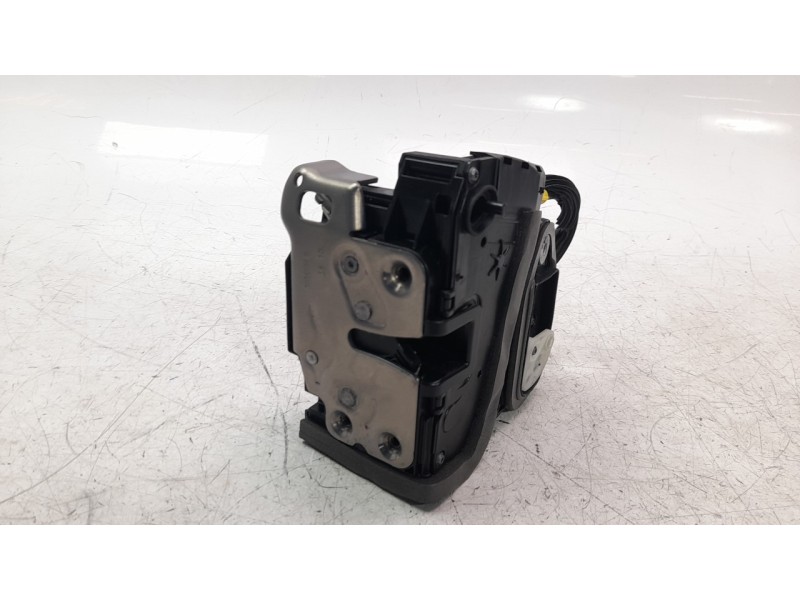 Recambio de cerradura puerta trasera derecha para opel astra k lim. 5türig dynamic referencia OEM IAM 13598385  