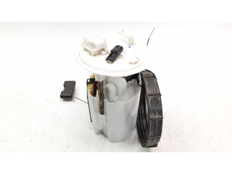 Recambio de bomba combustible para renault megane iv grandtour 1.2 tce energy referencia OEM IAM 172026203R  