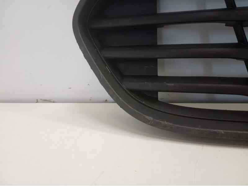 Recambio de rejilla delantera para ford transit courier 1.5 tdci cat referencia OEM IAM 2259523  