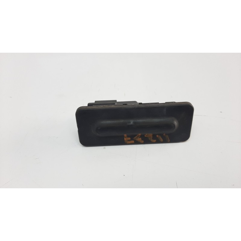 Recambio de maneta exterior porton para peugeot 2008 (--.2013) 1.2 12v e-thp referencia OEM IAM 9827560380  