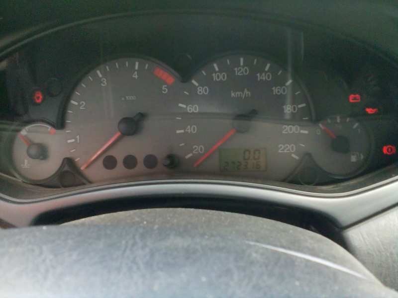ford focus berlina (cak) del año 2003