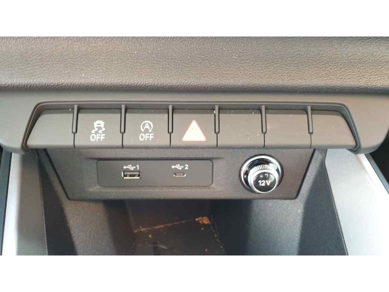 Recambio de warning para audi a1 sportback (gba) 1.0 tfsi referencia OEM IAM 82A925301AE  