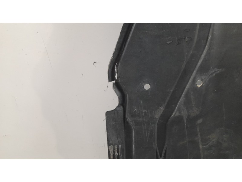 Recambio de cubrecarter para mercedes-benz clase a (bm 177) a 200 (177.087) referencia OEM IAM A2475201500  