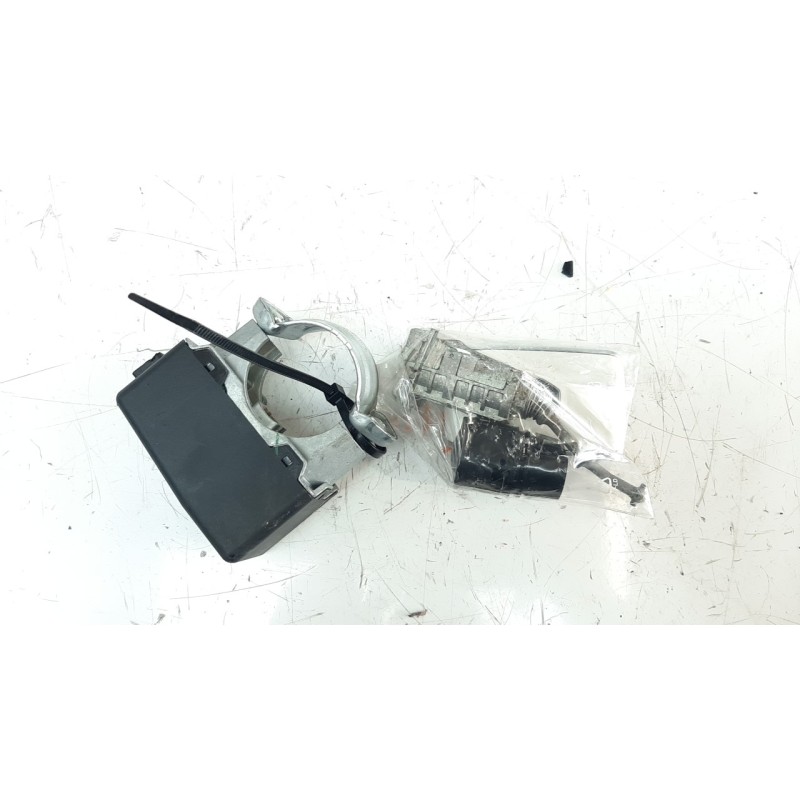 Recambio de conmutador de arranque para renault megane iv grandtour 1.2 tce energy referencia OEM IAM 251503211R  