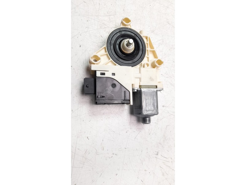 Recambio de elevalunas delantero izquierdo para jeep renegade 1.6 m-jet cat referencia OEM IAM C37722104  