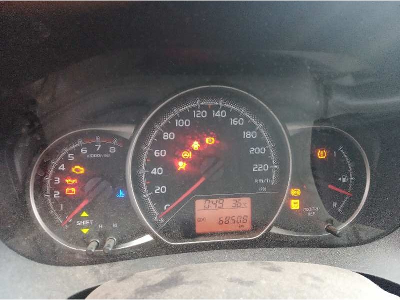 toyota yaris del año 2016