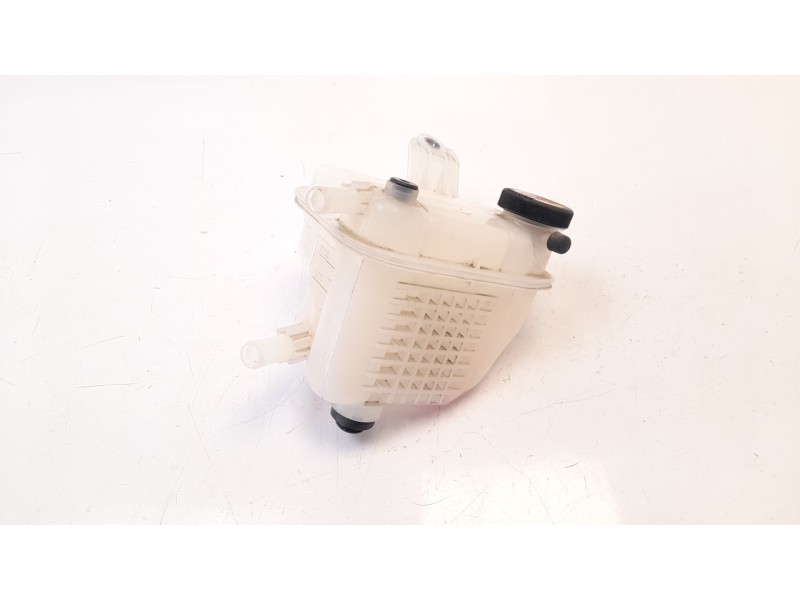 Recambio de deposito expansion para toyota c-hr referencia OEM IAM 164A20T021  