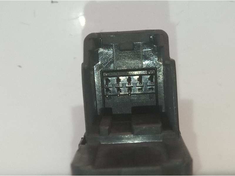 Recambio de interruptor para opel insignia berlina sport referencia OEM IAM 13315839  