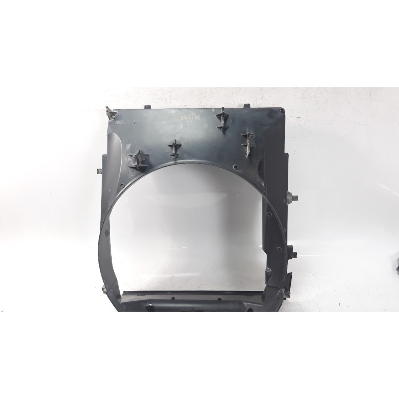 Recambio de calandra delantera de radiador para land rover discovery 4 2.7 td v6 cat referencia OEM IAM PGK500085  