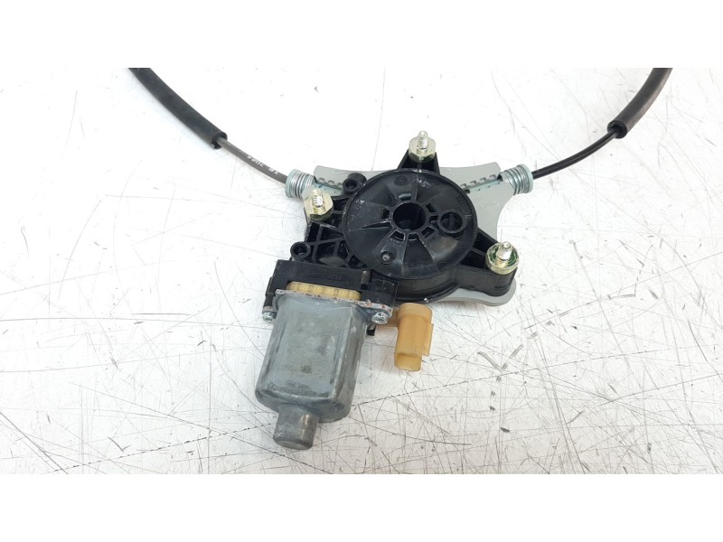 Recambio de motor elevalunas delantero derecho para kia rio (yb) 1.0 tgdi cat referencia OEM IAM 82460H8000  