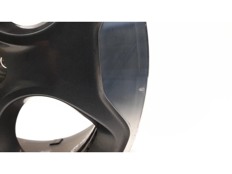 Recambio de llanta para jeep renegade 1.6 m-jet cat referencia OEM IAM 735577528  