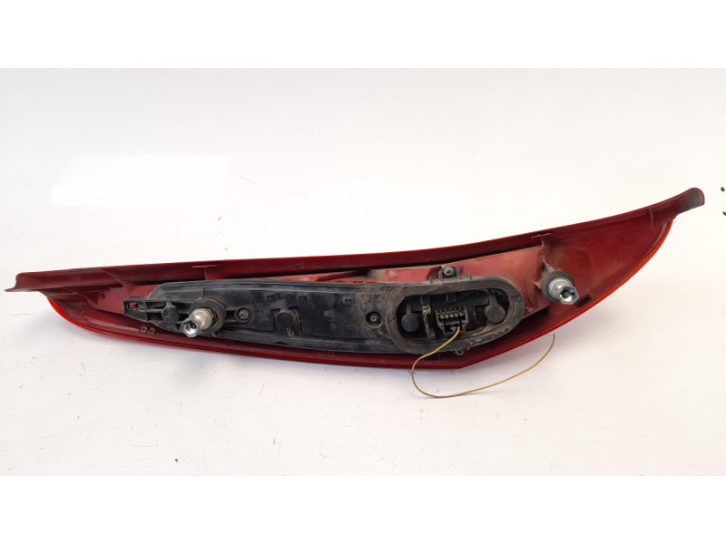 Recambio de piloto trasero derecho para fiat punto berlina (188) 1.9 diesel eco referencia OEM IAM 46794077  FT1334163