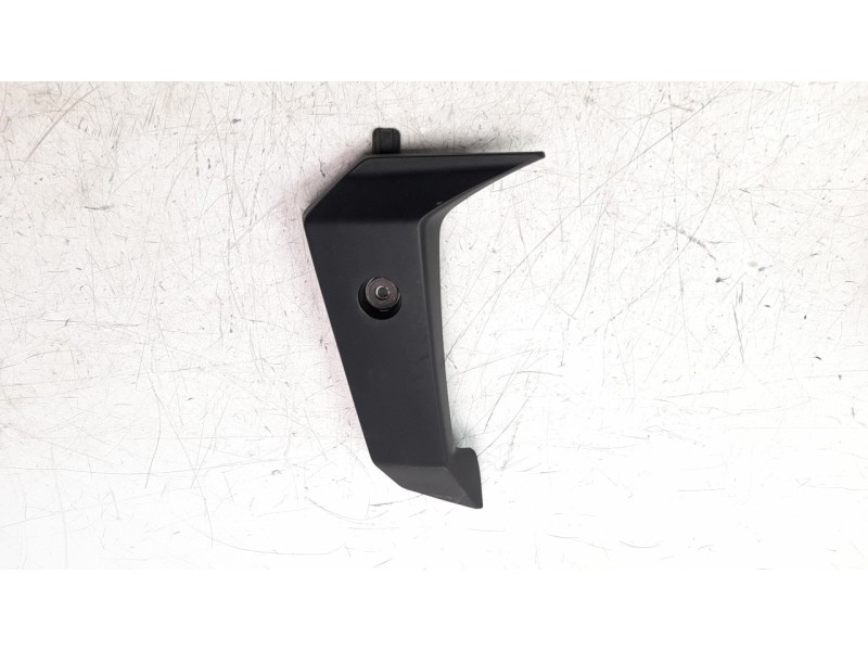 Recambio de moldura para honda cb 125 f referencia OEM IAM 64481K98E00  