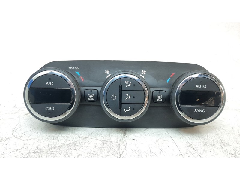 Recambio de mando climatizador para jeep renegade 1.6 m-jet cat referencia OEM IAM 7356577930  