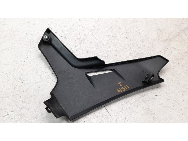 Recambio de moldura para honda cb 125 f referencia OEM IAM 64321K98E01ZB  