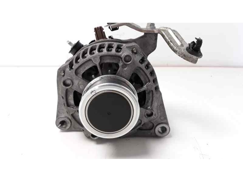 Recambio de alternador para toyota yaris active referencia OEM IAM 270600N090 A20165 A30525