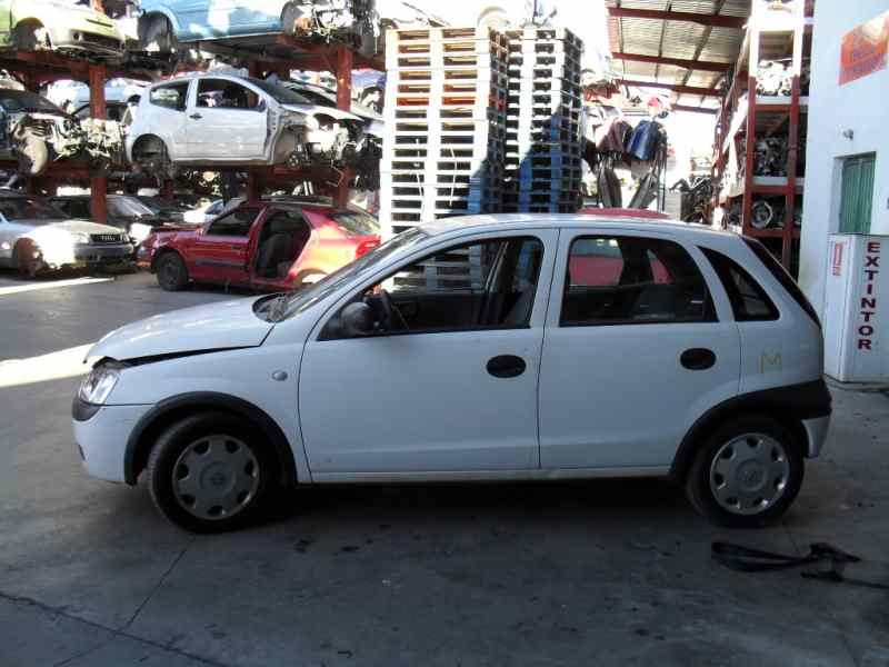 opel corsa c del año 2000