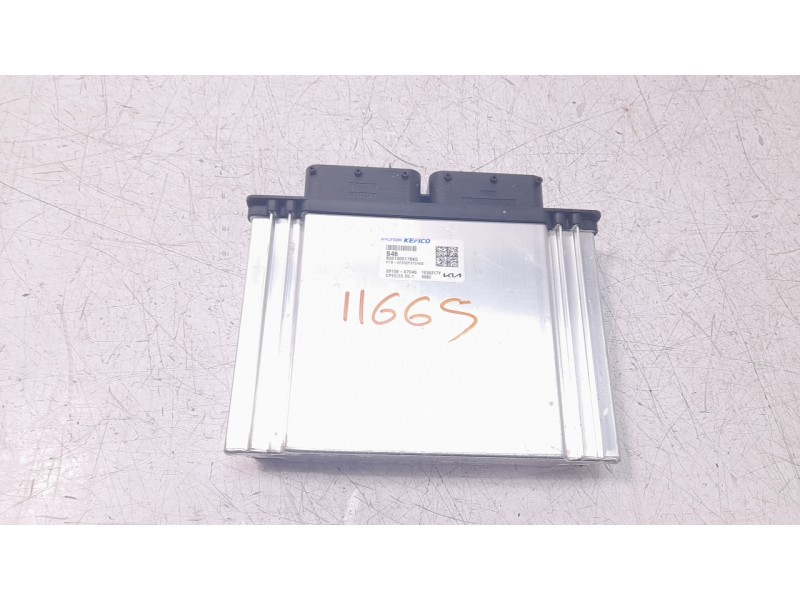 Recambio de centralita motor uce para kia stonic (ybcuv) 1.0 tgdi cat referencia OEM IAM 3910607046  