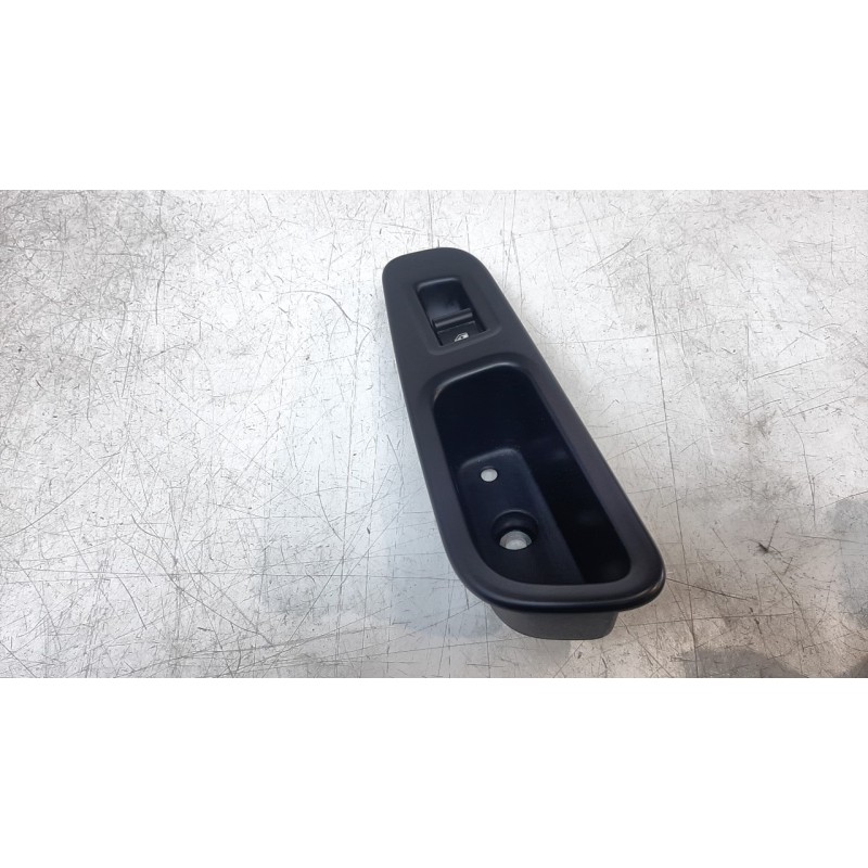 Recambio de mando elevalunas trasero izquierdo para jeep renegade 1.6 m-jet cat referencia OEM IAM 5VH85LXHAA  