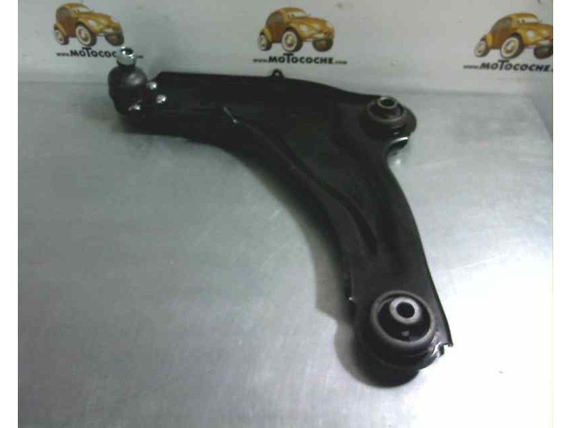 Recambio de brazo suspension inferior delantero izquierdo para opel vivaro referencia OEM IAM 8200484810 775621 BR1786