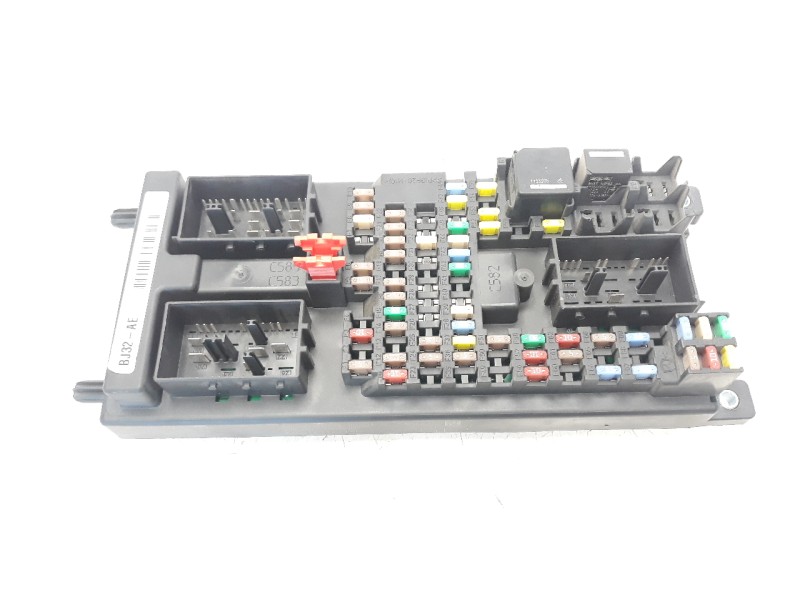 Recambio de caja reles / fusibles para land rover evoque 2.2 td4 cat referencia OEM IAM BJ3214F0414AE  
