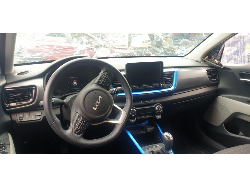 kia stonic (ybcuv) del año 2023