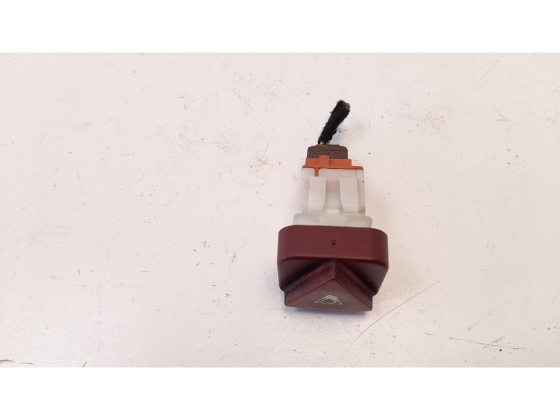 Recambio de warning para peugeot 1007 urban referencia OEM IAM 96464896KR  