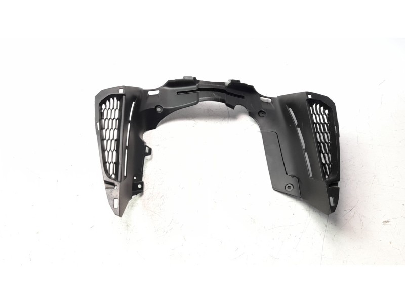 Recambio de moldura para honda cb 125 f referencia OEM IAM 64421K98E000  