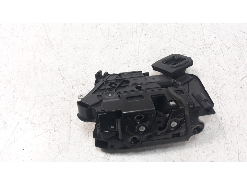 Recambio de cerradura puerta delantera derecha para seat leon (5f1) style referencia OEM IAM 5K1837016E CRDVW1010 