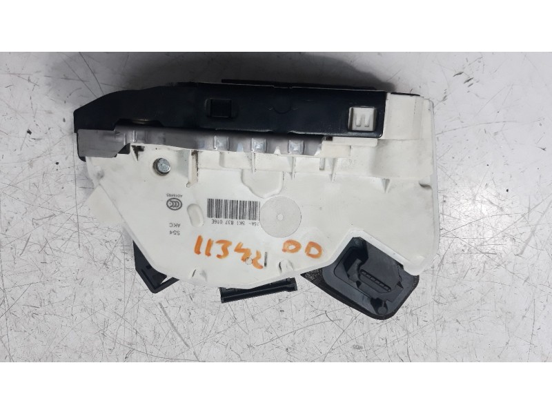 Recambio de cerradura puerta delantera derecha para seat leon (5f1) style referencia OEM IAM 5K1837016E CRDVW1010 