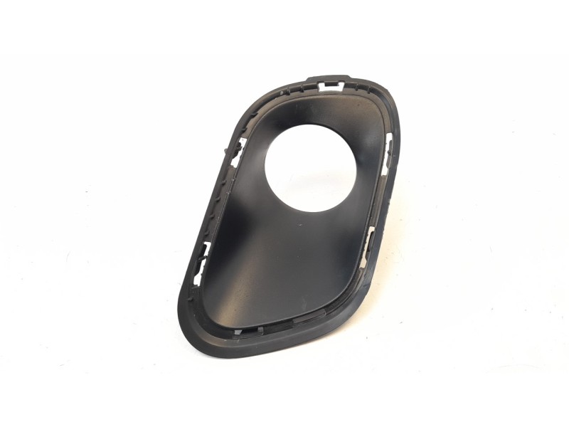 Recambio de rejilla paragolpes izquierda para jeep cherokee 2.0 m-jet cat referencia OEM IAM 68203225AA  