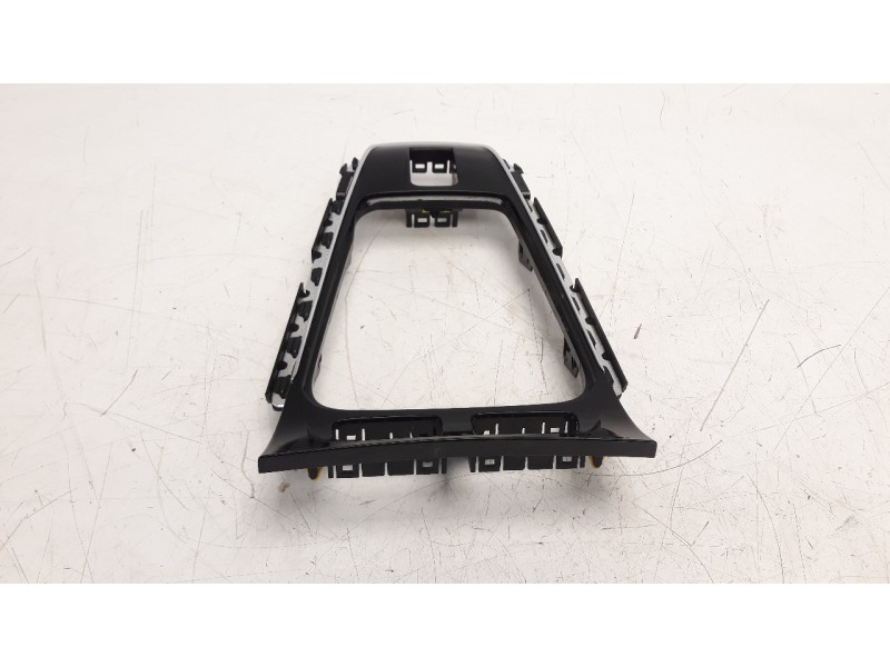 Recambio de moldura para opel grandland x 1.2 referencia OEM IAM 98249877YX  