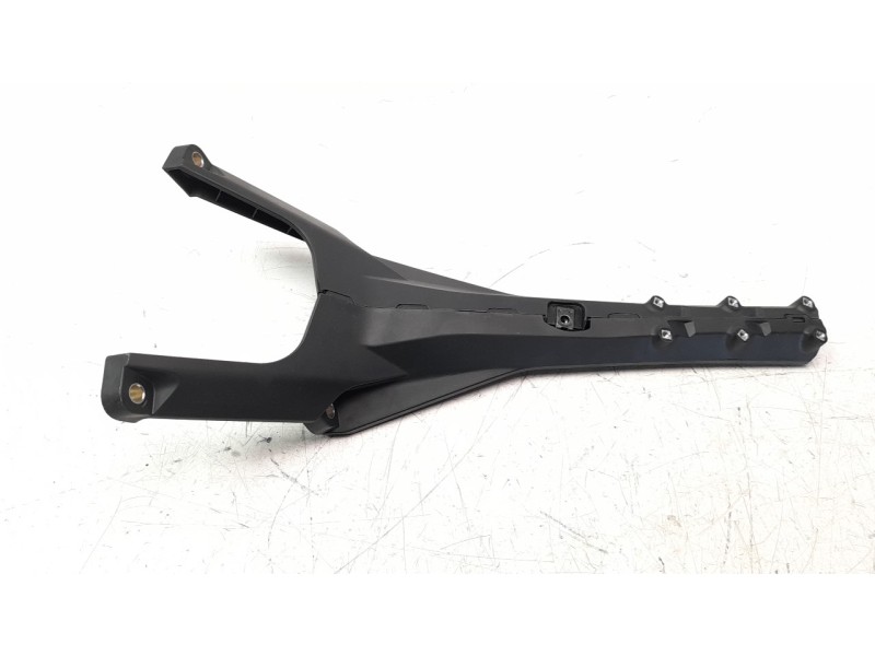 Recambio de moldura para honda cb 125 f referencia OEM IAM 80112K94T00  