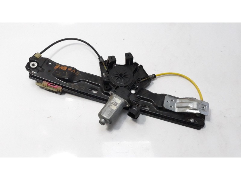 Recambio de elevalunas trasero izquierdo para land rover evoque 2.2 td4 cat referencia OEM IAM LR026718  