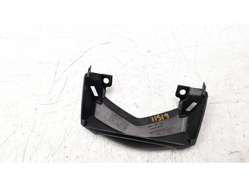 Recambio de moldura para honda cb 125 f referencia OEM IAM 83550K98E00  