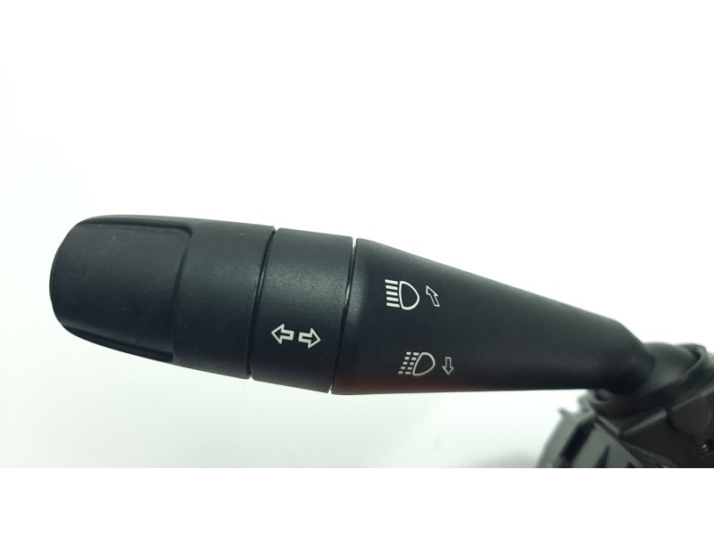 Recambio de mando multifuncion para jeep compass ii 2.0 m-jet cat referencia OEM IAM 735670072  