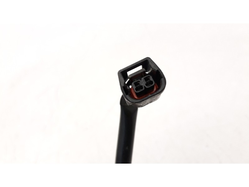 Recambio de interruptor para honda cb 650r referencia OEM IAM 35350MKYD51  