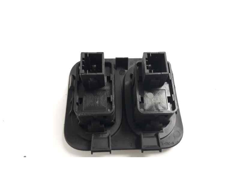 Recambio de maneta interior delantera izquierda para peugeot 1007 urban referencia OEM IAM   