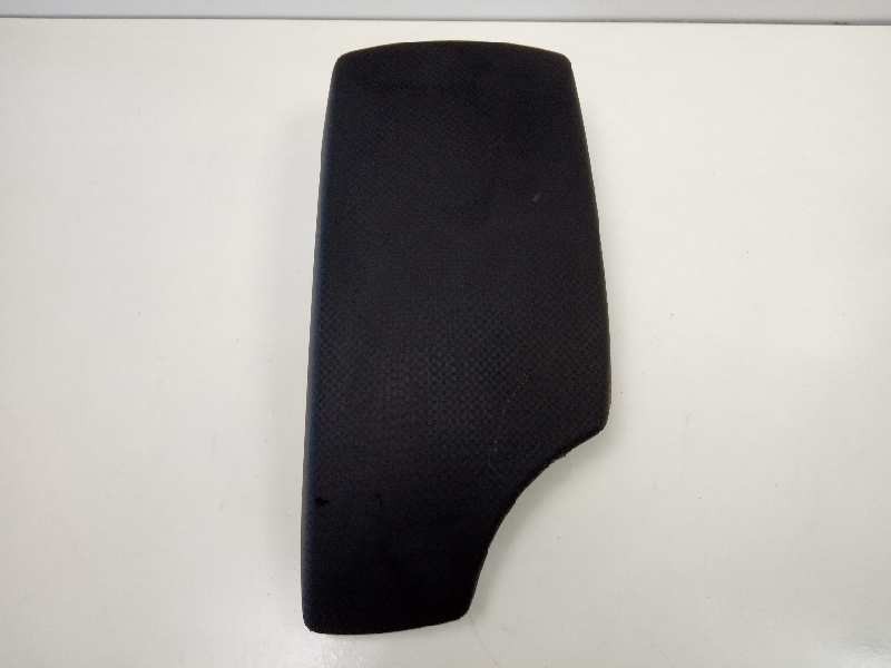 Recambio de apoyabrazos central para seat altea (5p1) style copa referencia OEM IAM 5P0863761  