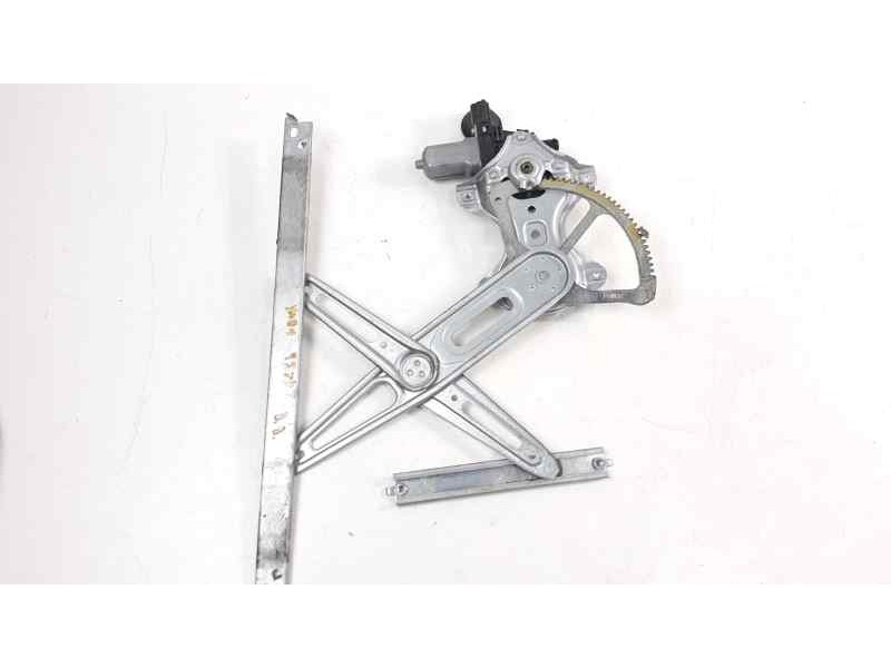 Recambio de elevalunas delantero derecho para toyota yaris active referencia OEM IAM AV2621002331 973582101 