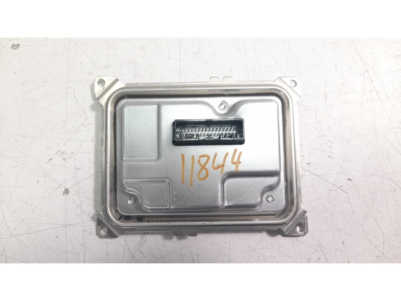Recambio de centralita faros xenon para opel corsa f gs referencia OEM IAM L893878  