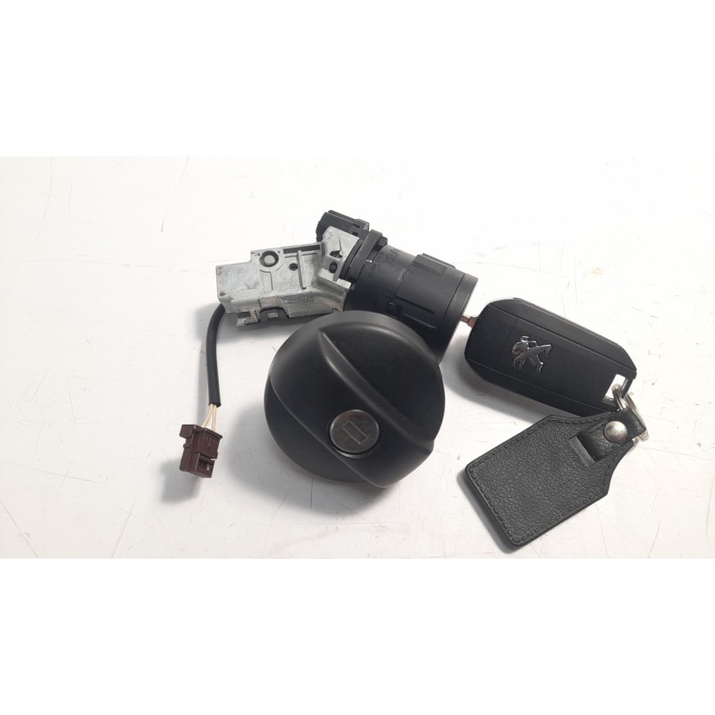 Recambio de conmutador de arranque para peugeot 208 1.4 hdi fap referencia OEM IAM 9673257480 36454600 